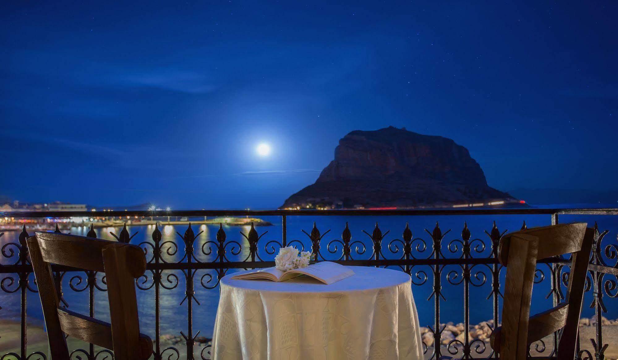 Petrino Guesthouse Monemvasía Dış mekan fotoğraf